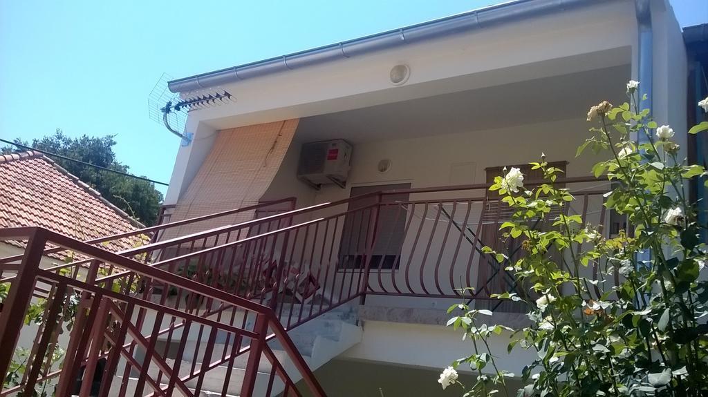 Apartment Cvita Біоград-на-Мору Номер фото